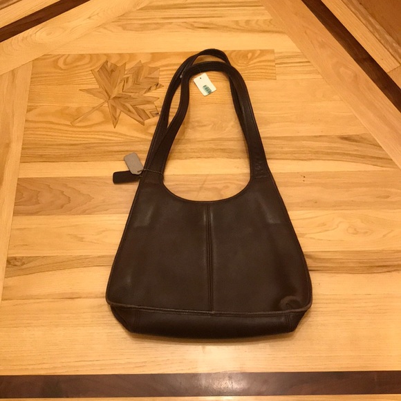 Coach Handbags - Vintage Coach Ergo Hobo bag in brown